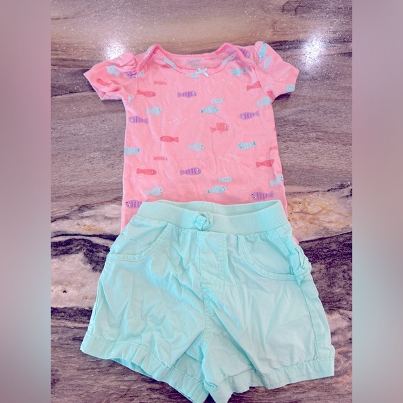 🐠Adorable and Fun 4 piece Summer Infant outfit Bundle! - Size 24 months! 🐟 - Picture 10 of 10